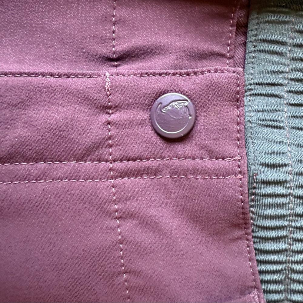 NWT Ladies Fjallraven Port Abisko Trail Stretch Shorts | 4 (EU 36) - Picture 5 of 15